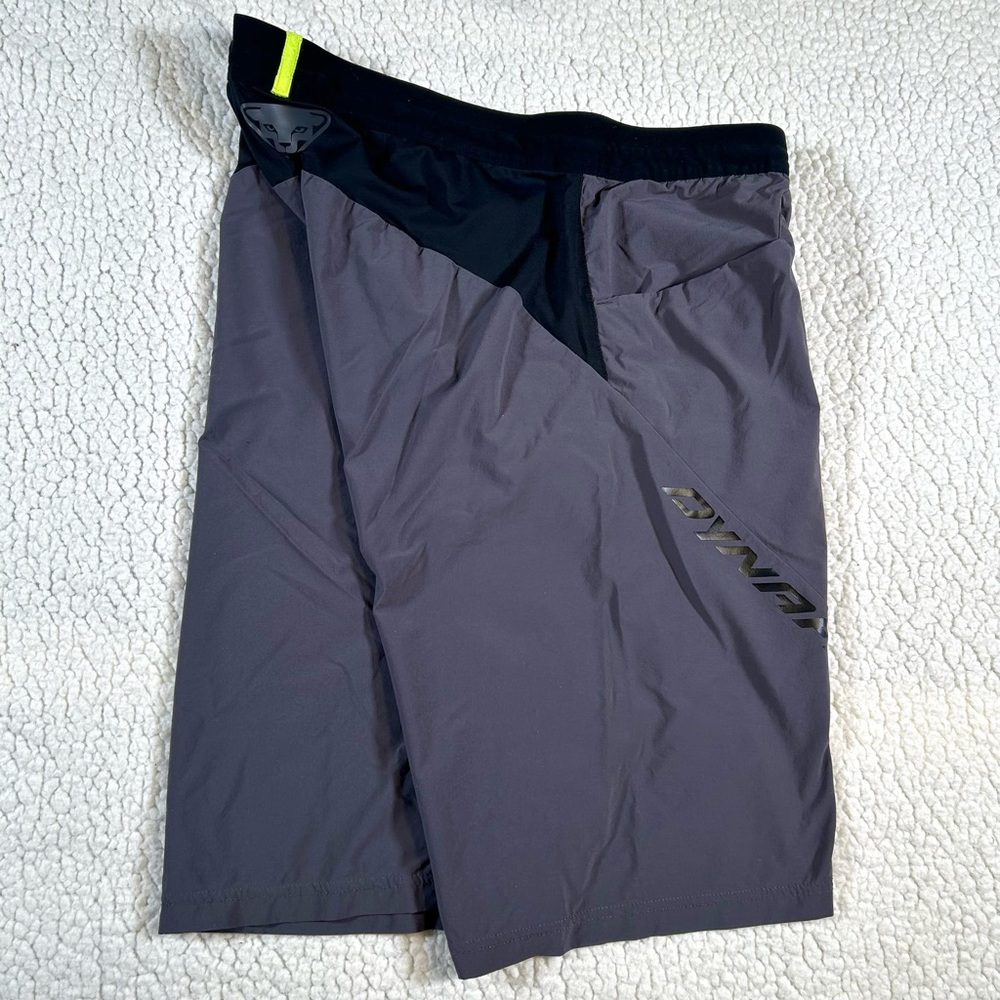 Dynafit Men’s Gray & Black Athletic Shorts with Neon Accents Size Medium - Picture 5 of 6